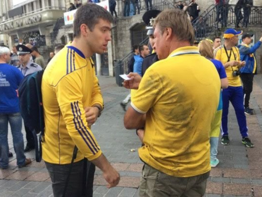 Болельщиков из Запорожья избили во Франции русские фанаты