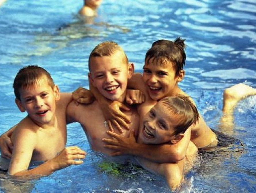 В Запорожской области 7-летний мальчик спас тонущую одногодку