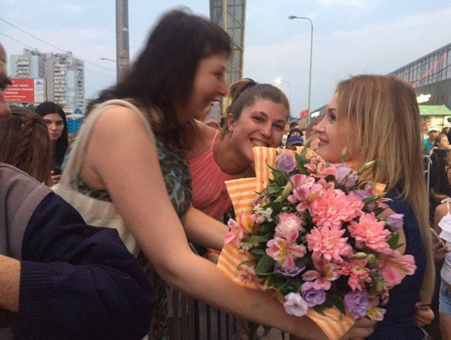 В Запорожье прошел концерт "звезд" "Х-фактора" и "Караоке на майдане" (фото)