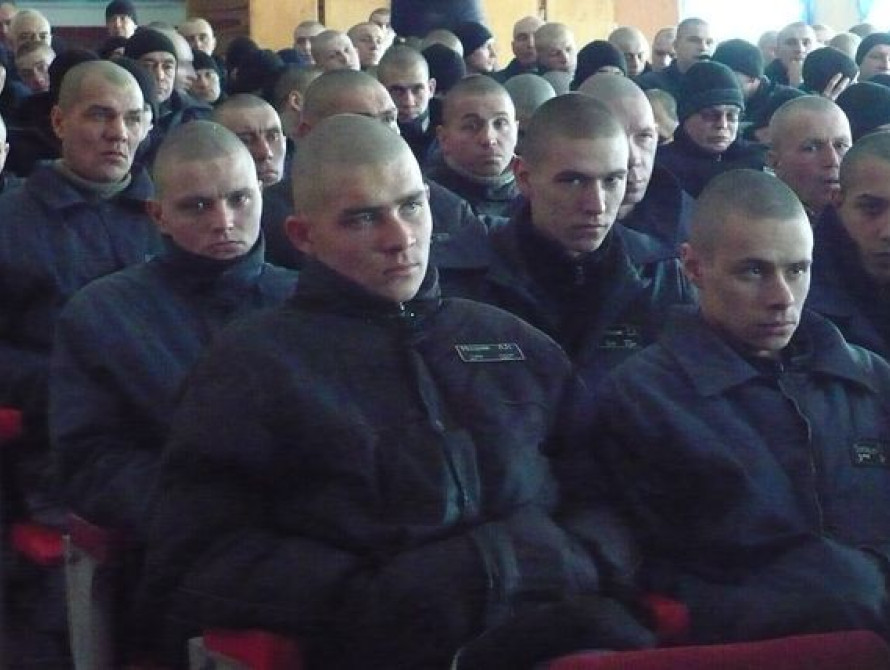 В Запорожской области на волю выходят опасные преступники