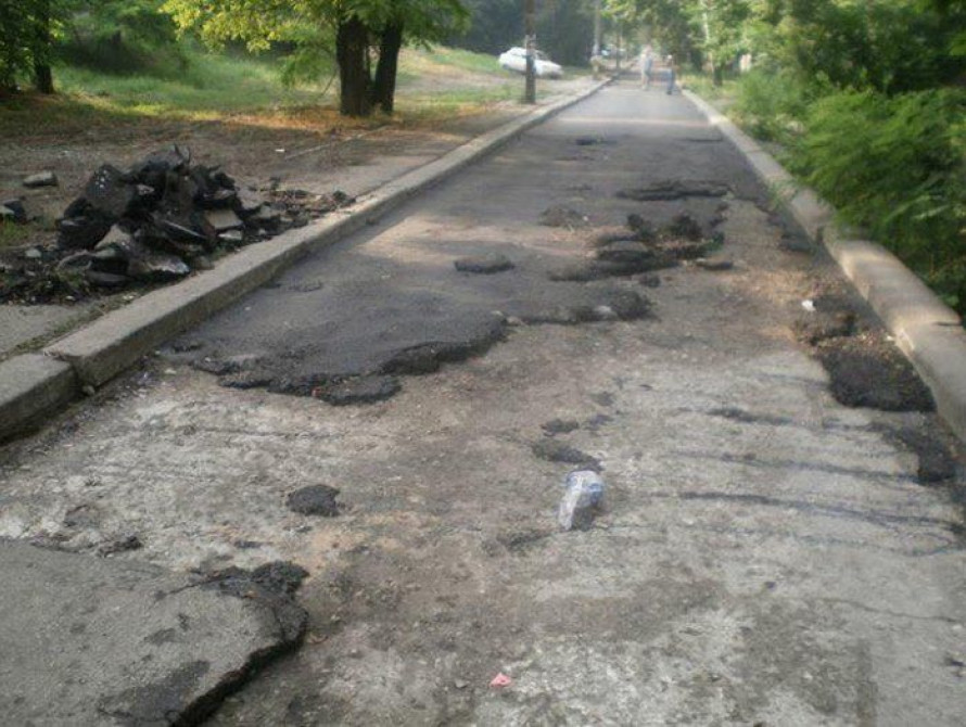 В Запорожье две дороги временно остались без хозяев