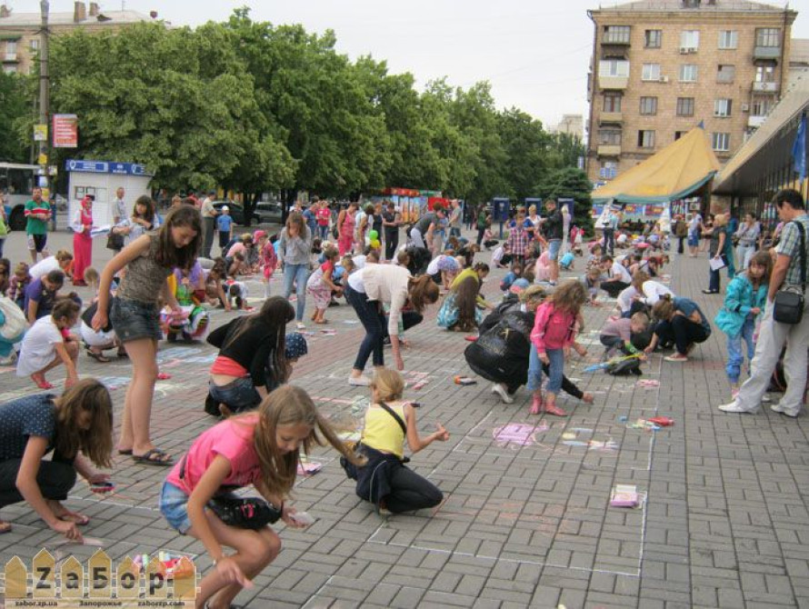 Футболист пригласил детей запорожских АТОшников в Хорватию