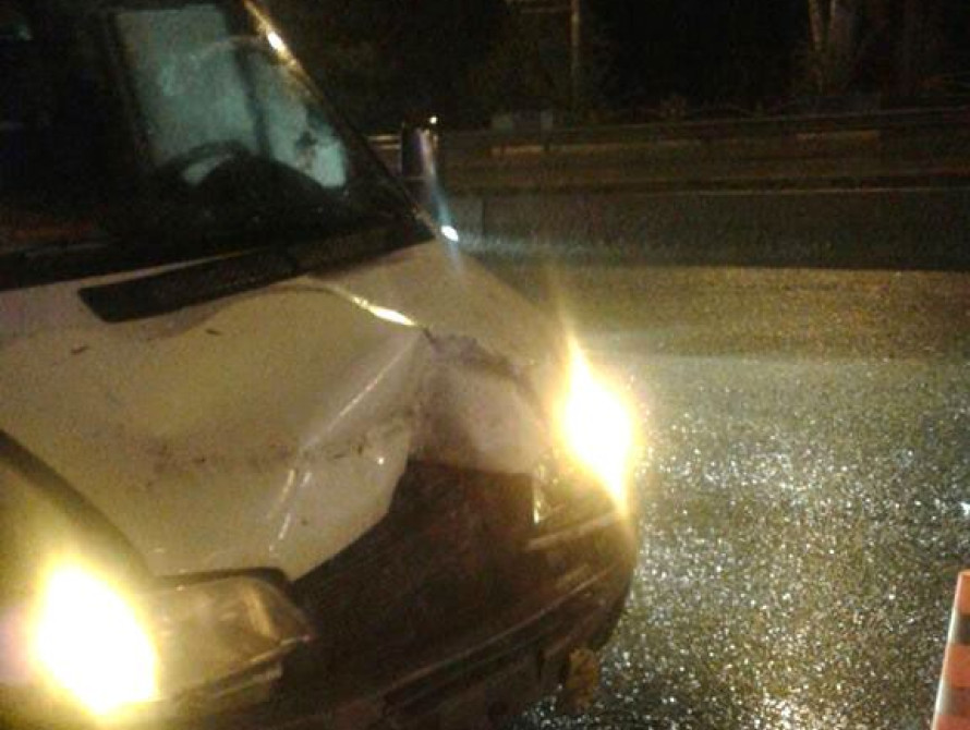 В Запорожье произошло тройное ДТП на дамбе с участием маршрутки