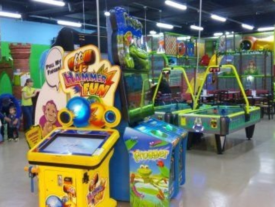 В Запорожье херсонцы открывают новый детский развлекательный центр