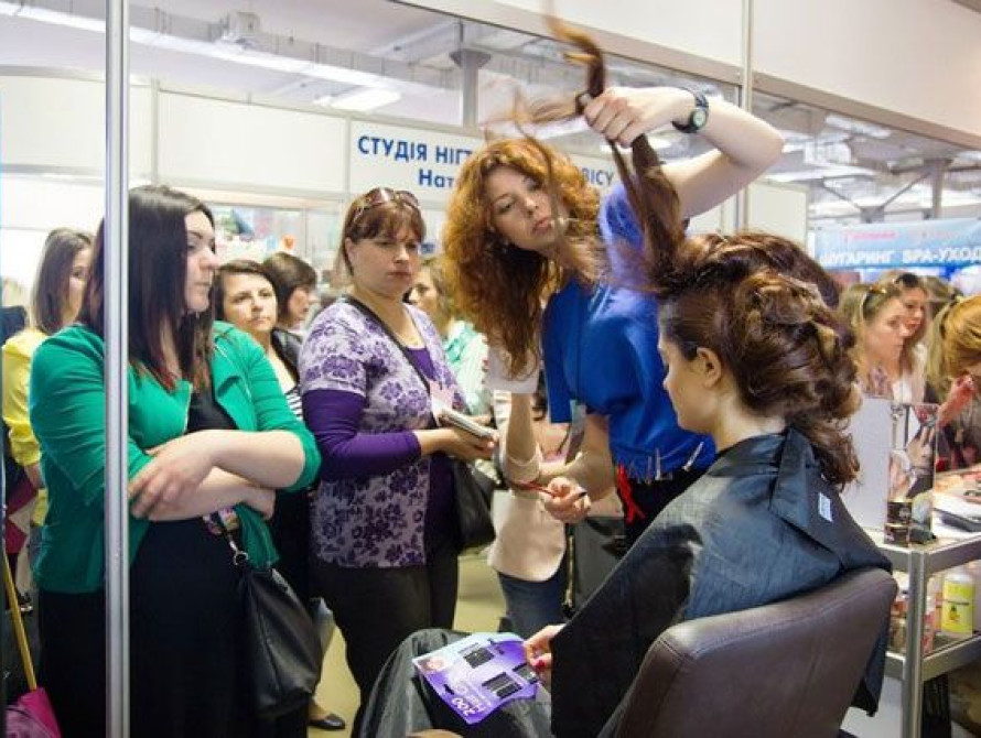 В Запорожье пройдет фестиваль индустрии красоты "Зеркало моды"