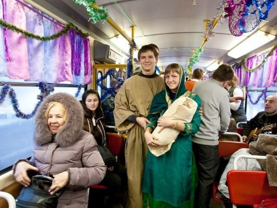 В новогоднюю ночь в Запорожье транспорт будет работать до 2 часов ночи