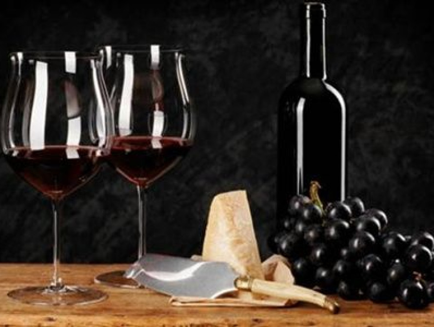 В Запорожье 12-летняя девочка отравилась вином