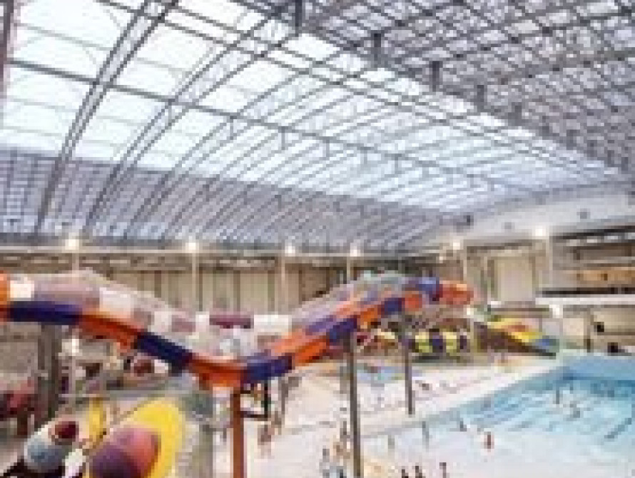 В Запорожье быстро набирает голоса предложение о постройке в городе крытого аквапарка