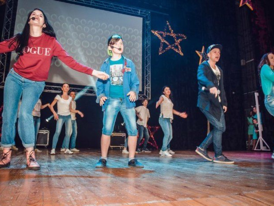 В Запорожье прошел пятый фестиваль "Гармонія сердець" для "особенных" детей  (фото)