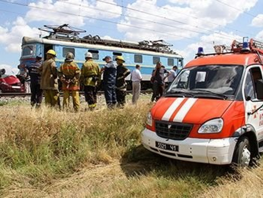 Появилось видео со смертельного ДТП в Запорожской области с участием поезда (18+)  
