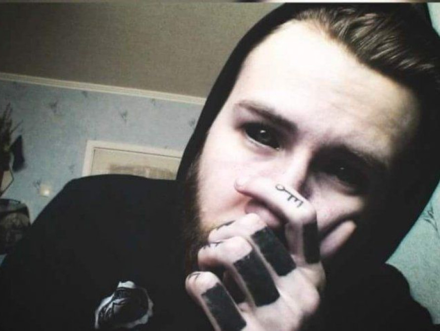 Житель Запорожья сделал тату на глазных яблоках (фото)