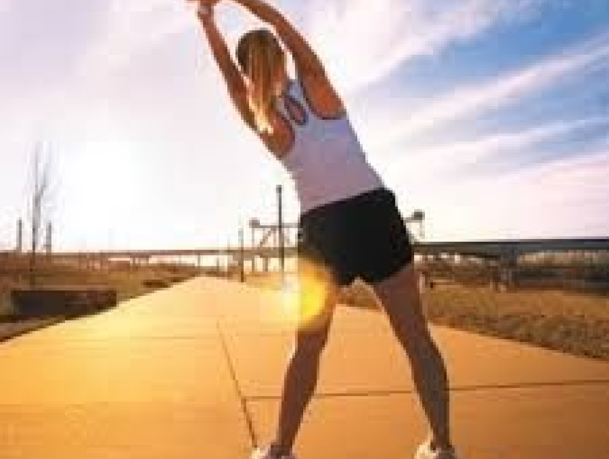 В Запорожье в зарядке возле ОГА приняли участие чиновники и  олимпийцы, но проигнорировали ее первые лица области (фото)  