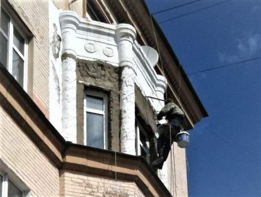 В Запорожье можно безнаказанно уродовать исторические здания