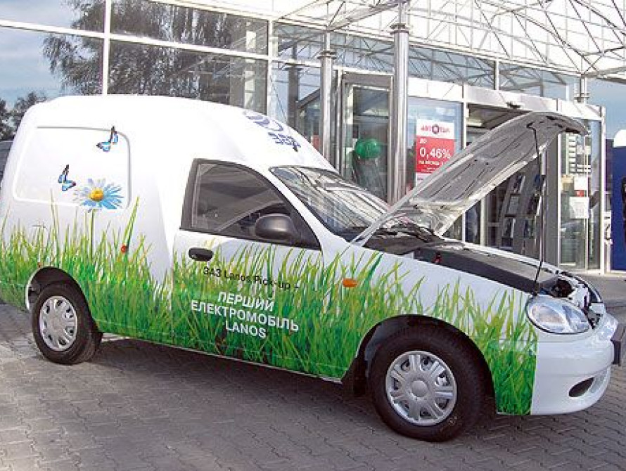 "Новая Почта" опровергла информацию о закупке электрокаров у запорожского автозавода