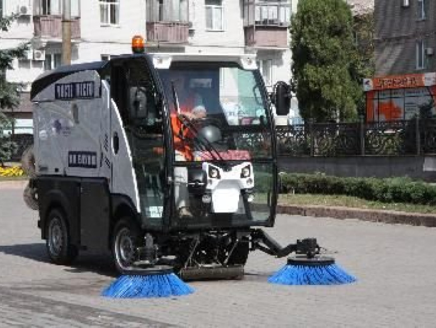 В Запорожье за уборку придомовых территорий платят дважды 