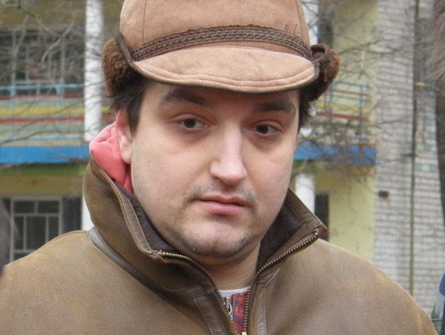 В Запорожье на офисе Максима Дрозденко появились надписи "Сепаратист" и "Убийца" 