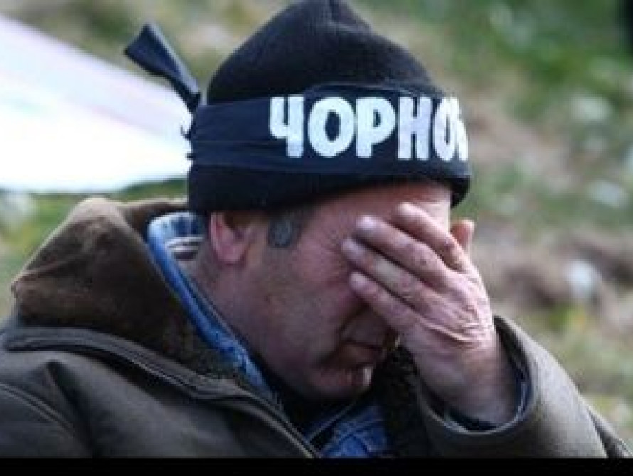 В Запорожье памятник чернобыльцам открывали с митингом и голубями (фото)