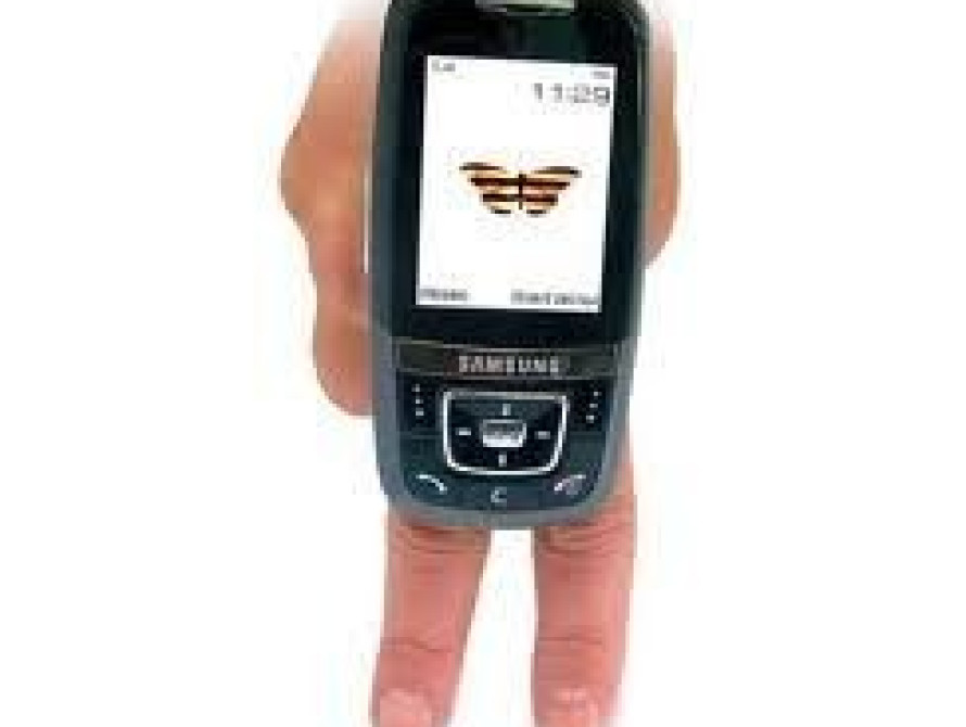 В Запорожье женщина на улице украла телефон у мужчины 