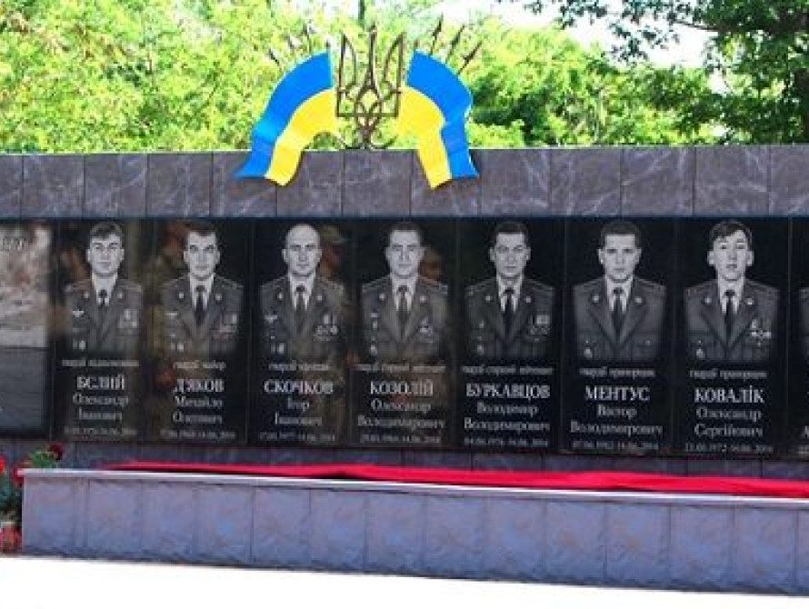 Британский принц выпил шампанского с экипажем запорожского самолета на авиашоу 