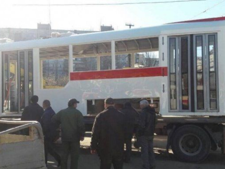 В Запорожье капитально отремонтировали и отправили на испытания еще два трамвайных вагона (фото)