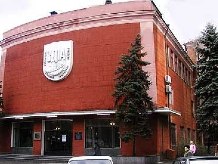 Журналист "1+1": Ректор ЗГИА перед обысками, срочно уехал из Запорожья в Киев и планировал загранкомандировку 