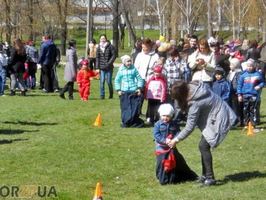В Запорожье детвору снова приглашают в "Город профессий"
