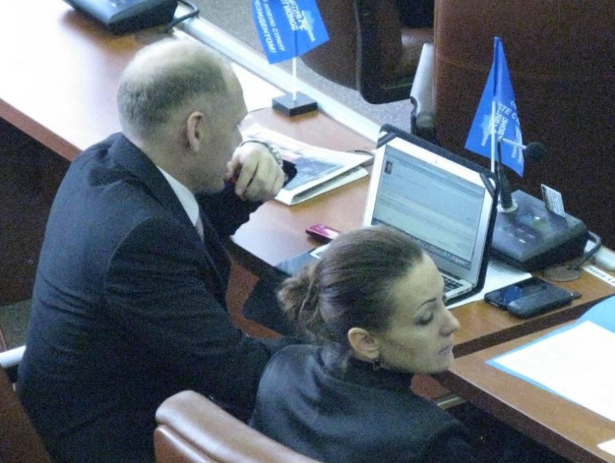 В Запорожье, перед акцией "Полка Победы", облили зеленкой Андрея Иванова (фото)