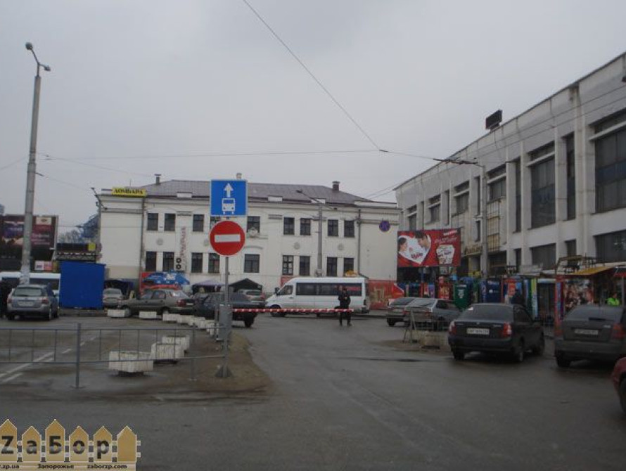 В Запорожье женщина покончила с собой, бросившись под поезд