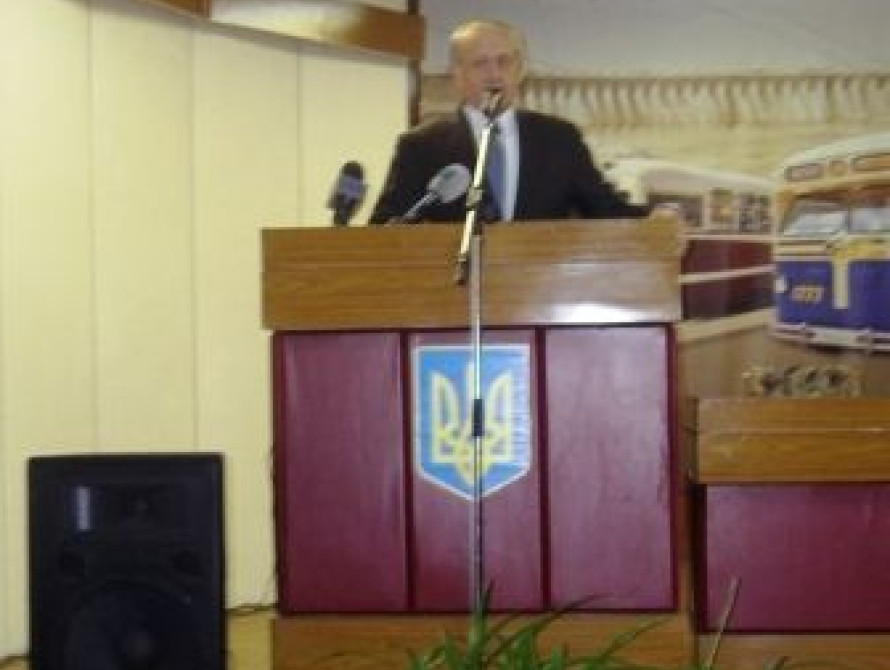 Запорожский нардеп назвал Бандеру "террористом" и пригрозил снять билборды с ним