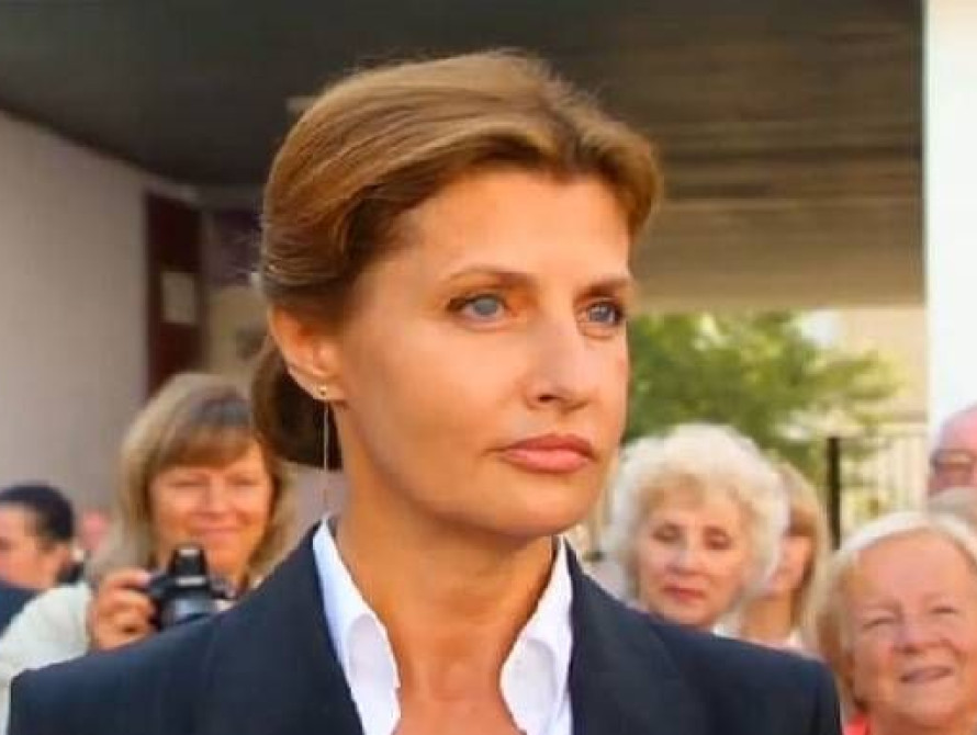 В Запорожье на Хортице Марина Порошенко высаживала алею роз (фото)