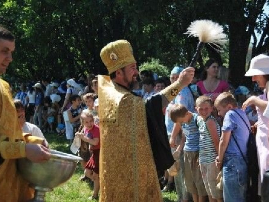 В центре Запорожья на мосту сняли "чудо-чудное"