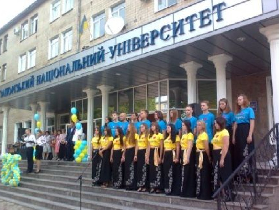 В Запорожье участник акции "с гробом у ЗНУ" объяснил свой поступок 