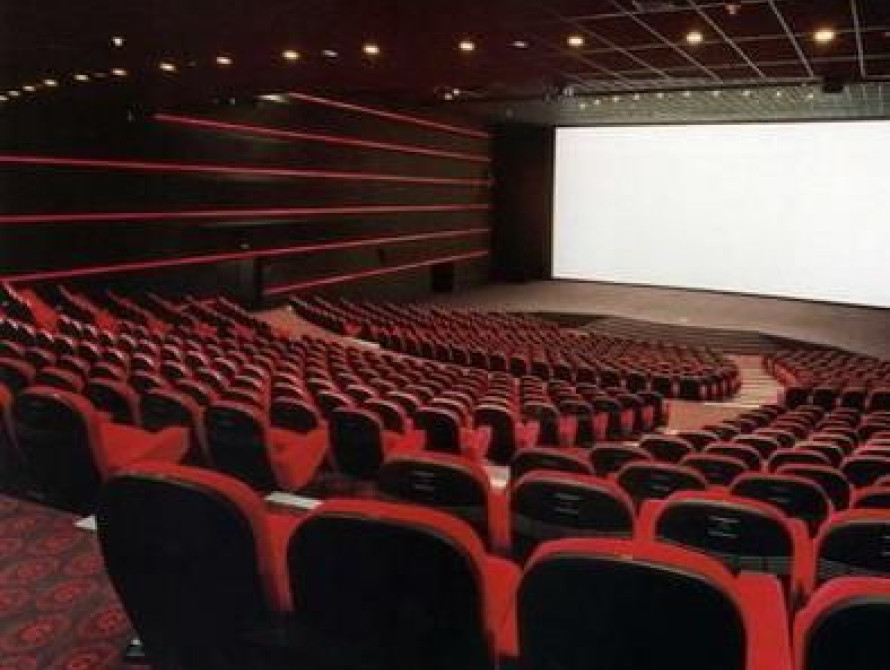 В Запорожье начнут реконструкцию разрушенного кинотеатра "Космос"