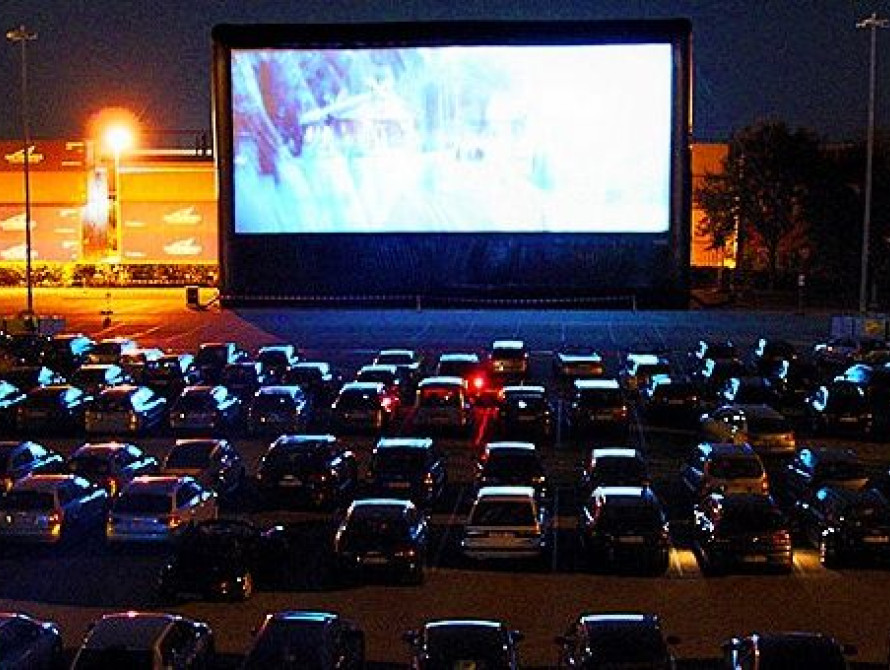 В Запорожье в центре города открывают автокинотеатр 