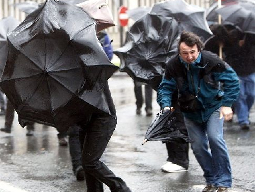 В Запорожье прогнозируют дожди, град и шквальный ветер: первый уровень опасности 