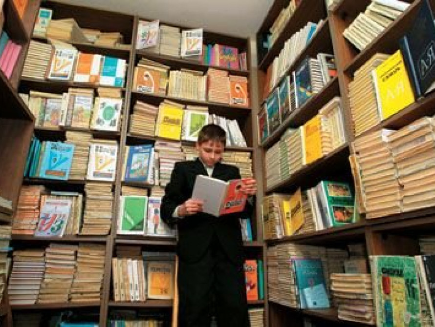 В Запорожье горожане протестовали против дистанционного обучения в школах 