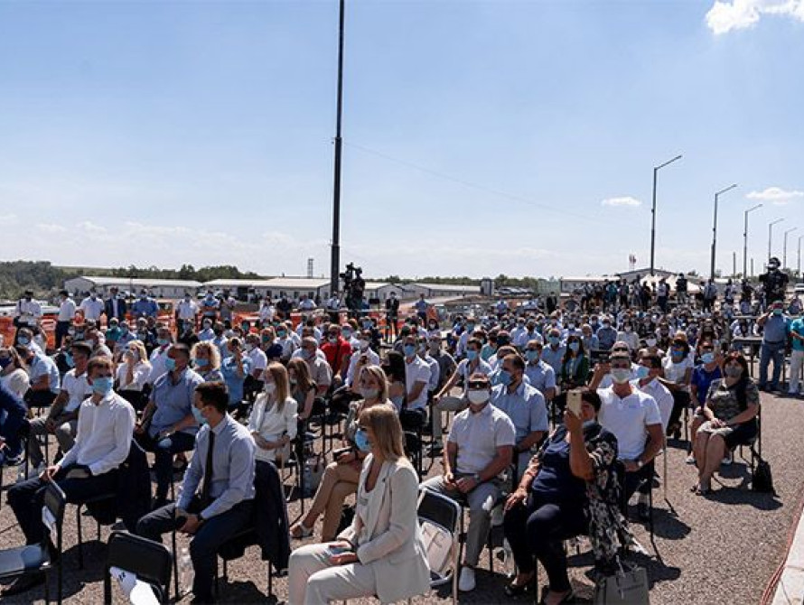 В Запорожье представили первую 10-ку партии "Слуги Народа", которая пойдет на выборы в местные советы и представили План регионального развития области