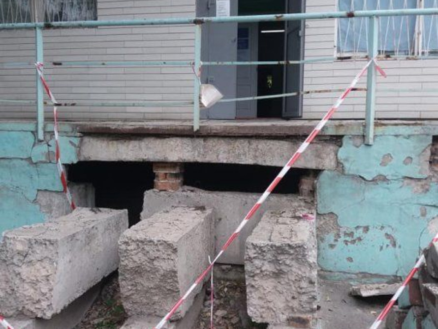 В Запорожскую больницу попал малыш, который опрокинул на себя кипяток (фото 18+)