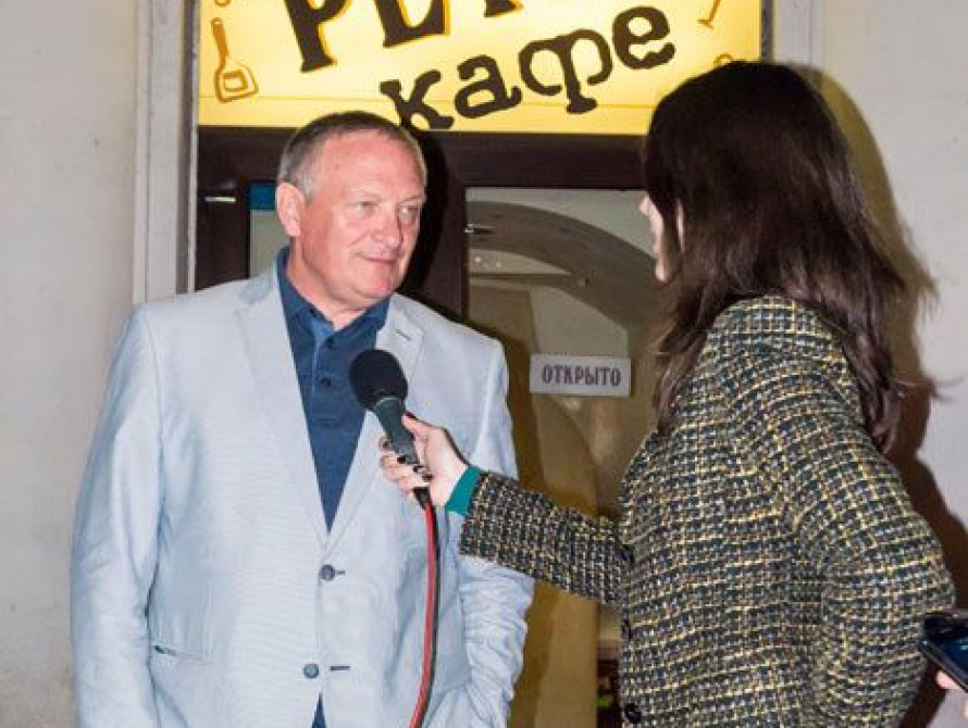 В Бердянске, по предварительным подсчетам, победу одерживает бывший мэр Валерий Баранов