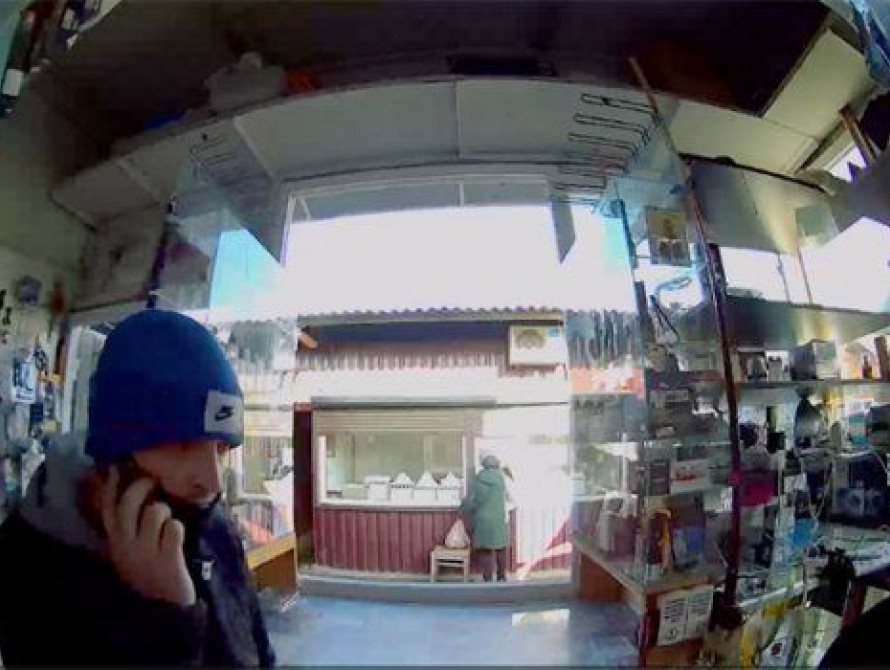 Странности Запорожья: вор попал на камеры видеонаблюдения, но владелец магазина 10 дней молчал о краже