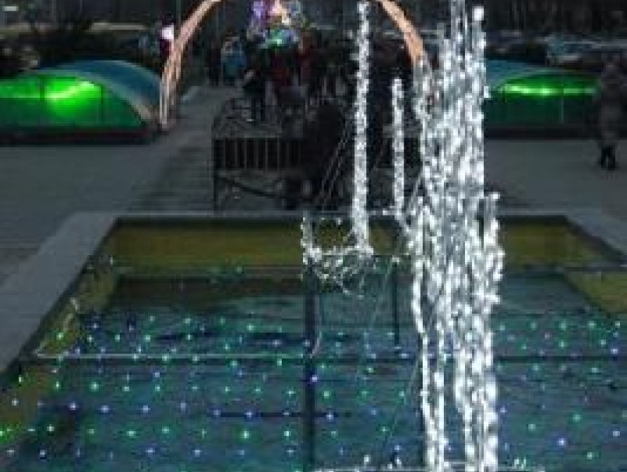 В Запорожье новогодний городок на бульваре Шевченко сняли с высоты