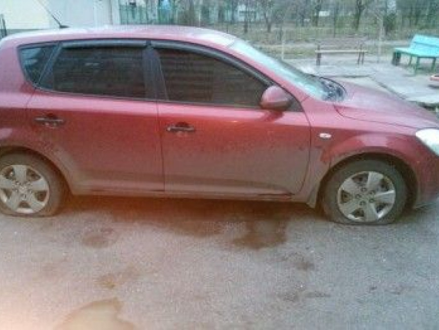 В Запорожской области "Жигули" катались без переднего колеса (видео)