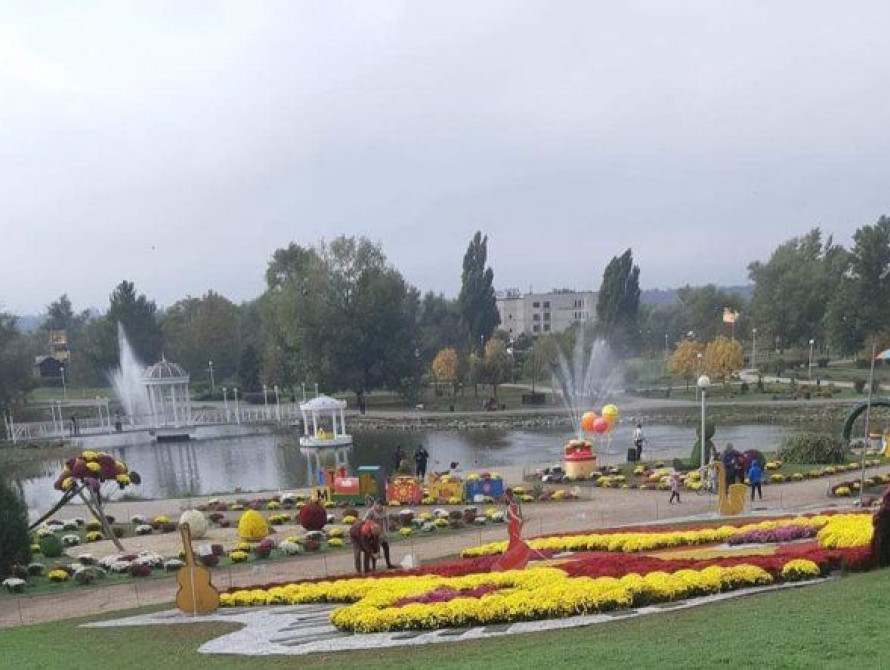 В Запорожье просят установить дополнительные полусферы на "Радуге" для блокировки дрифтеров 