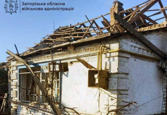 У Запорізькому районі окупанти поранили жінку дроном