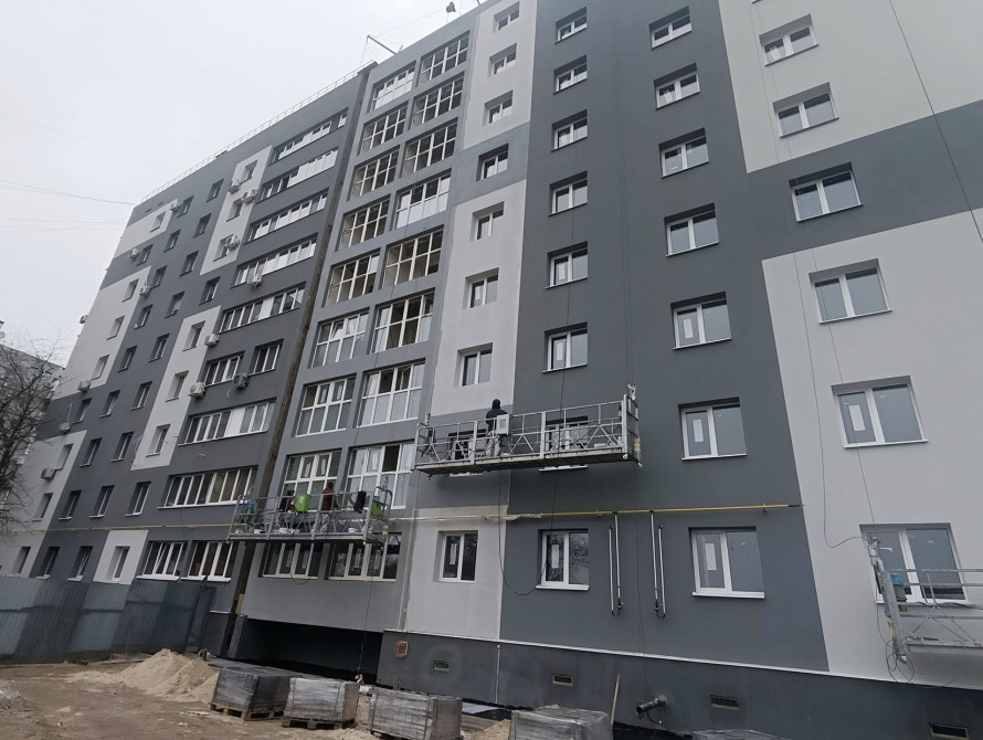У Запоріжжі триває відновлення багатоповерхівки по вул. Запорізькій