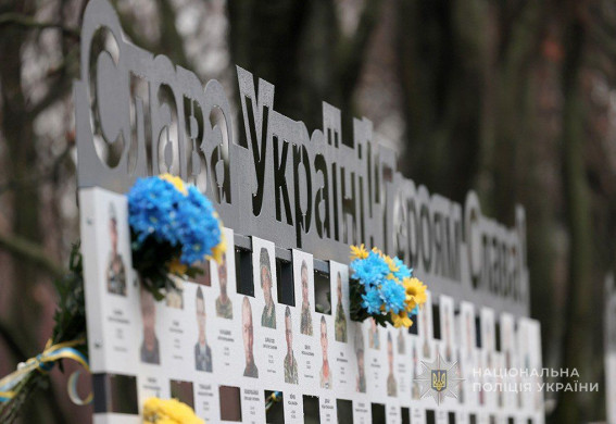 В Запоріжжі розширили Алею пам’яті: встановили понад 300 нових портретів загиблих Героїв (фото)