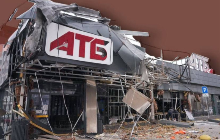 Росіяни масовано атакували Запоріжжя та район: серед поранених є дитина (фото, відео)