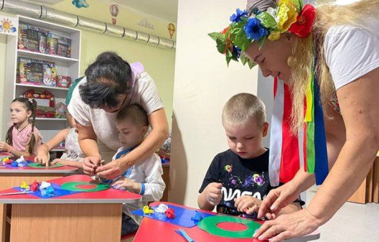 У Запоріжжі школи й дитсадки працюють офлайн попри блекаути: навчання на літо переносити не будуть