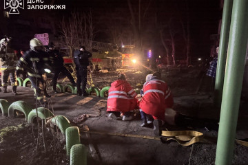 В одному із районів Запоріжжя у пожежі загинула жінка (фото, відео)