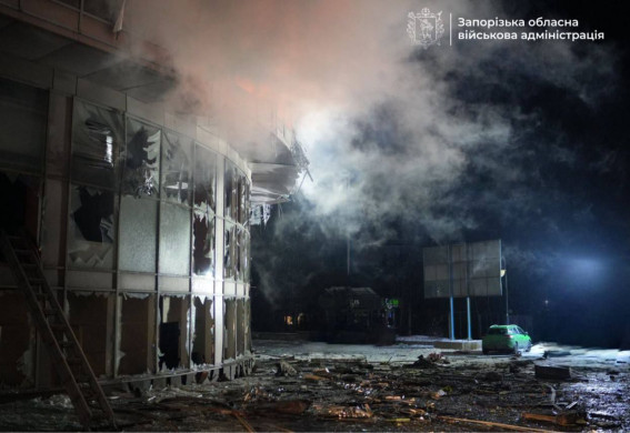 Нічні удари по Запоріжжю: є руйнування житлових будинків (фото, відео)